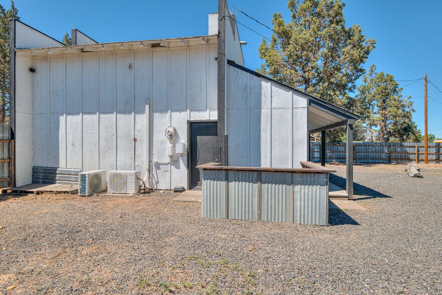 More Photos Of 64661 Bruce Ave, Bend General Retail For Sale