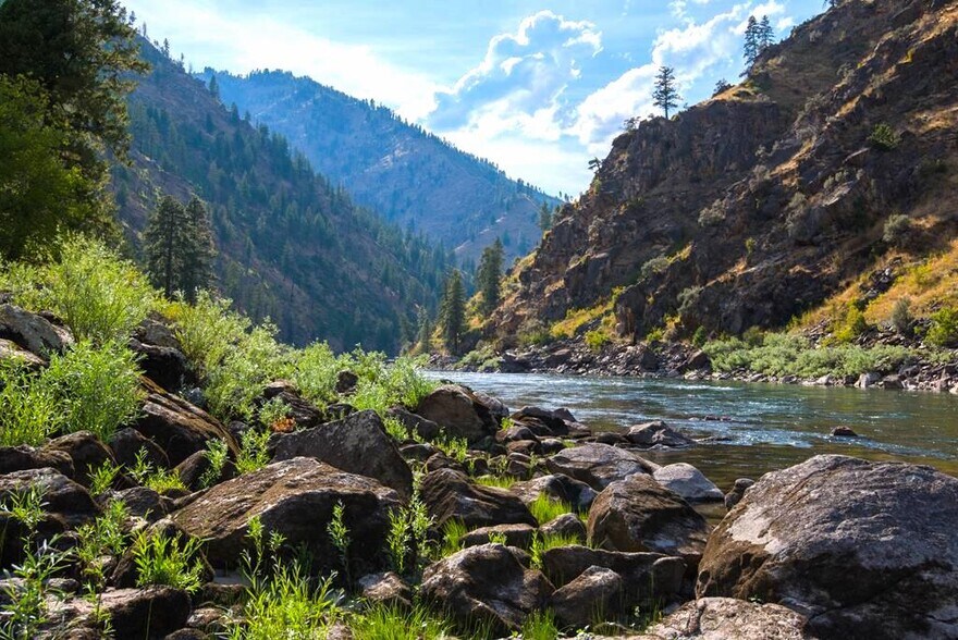 More Photos Of 154 Heath Dr, Riggins Sports And Entertainment For Sale