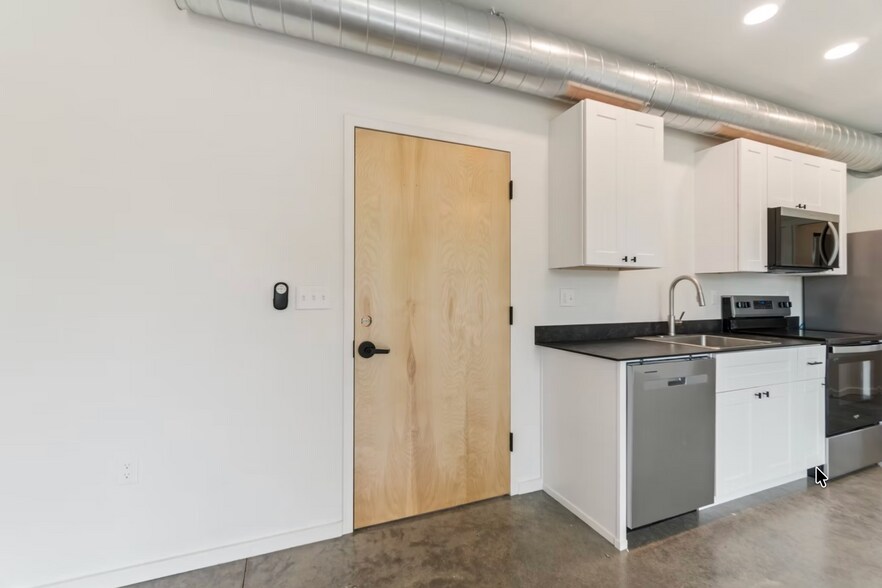 More Photos Of 1540 NW 30th St, Oklahoma City Apartments For Sale