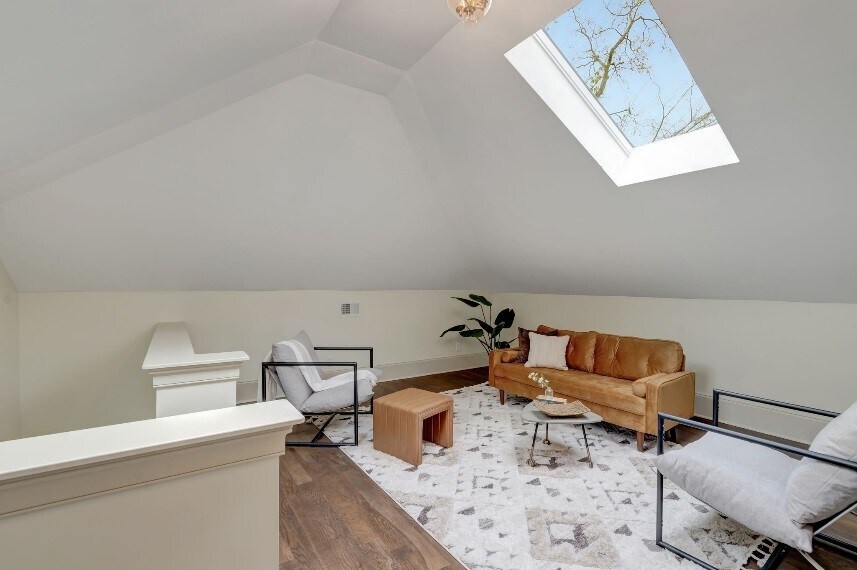 More Photos Of 1406 5th Ave N, Nashville Office For Sale