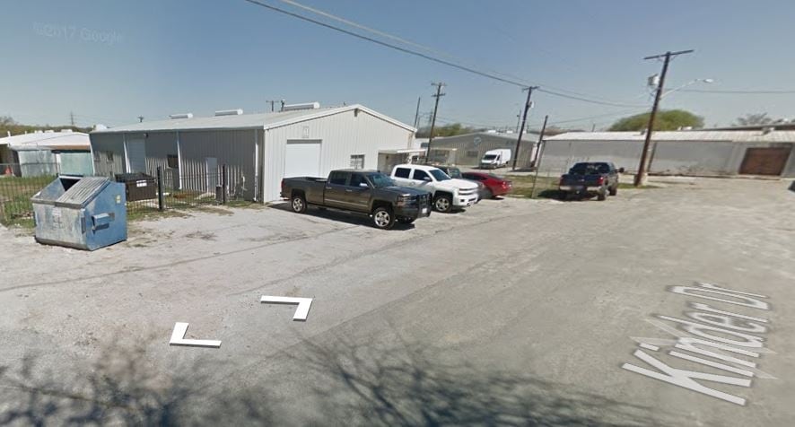 More Photos Of 61 Kinder, San Antonio Warehouse For Lease