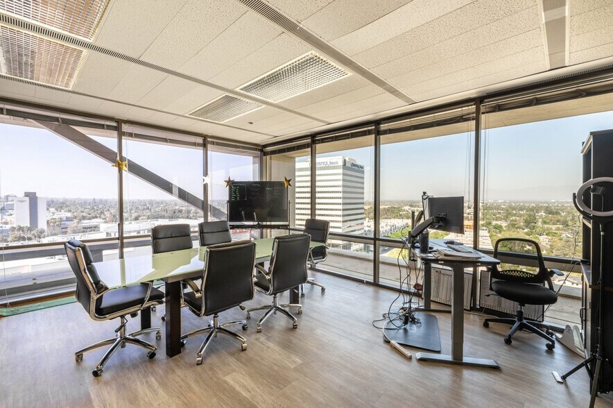 More Photos Of 15233 Ventura Blvd, Sherman Oaks Office For Lease