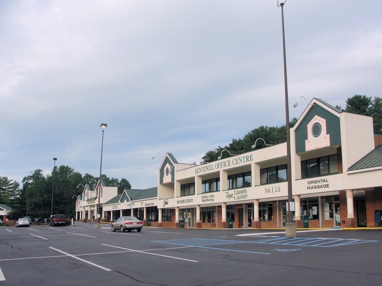 More Photos Of I-581 @ I-581 & Rte. 220 & Franklin Rd., Roanoke Unknown For Lease