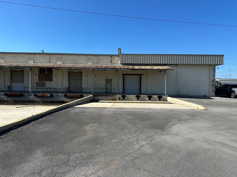 More Photos Of 4330 Florence St, Birmingham Distribution For Lease