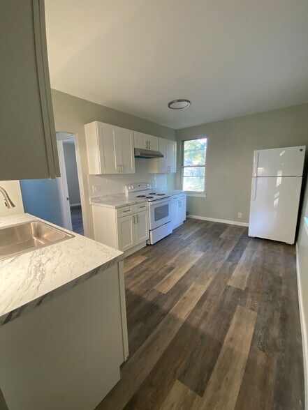 More Photos Of 106 Birch St, Manchester Apartments For Sale