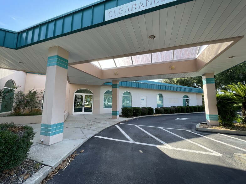 Primary Photo Of 820 S Bea Ave, Inverness Medical For Lease