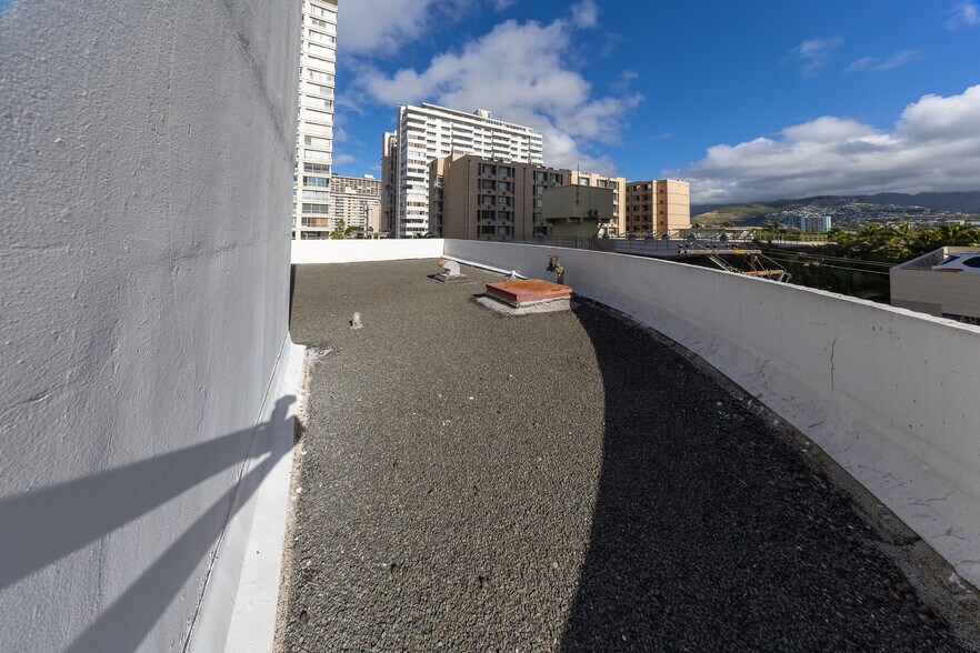 More Photos Of 250 Kapili St, Honolulu Apartments For Sale