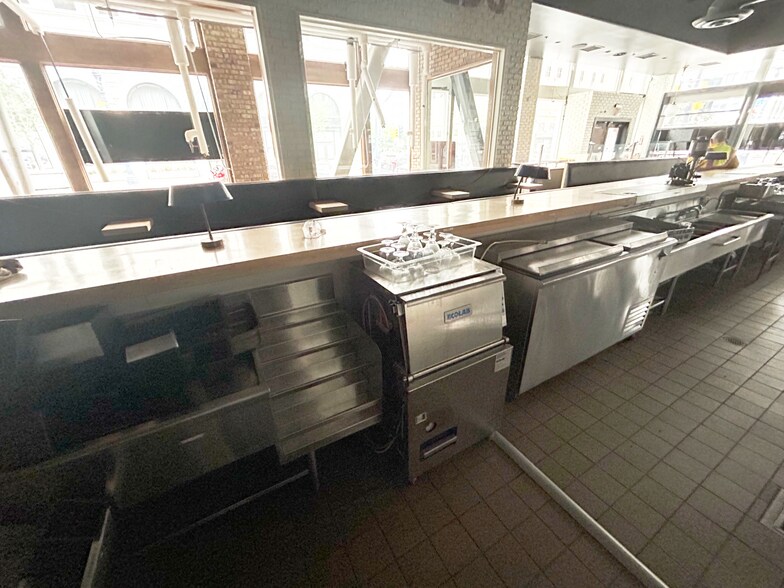 More Photos Of 602-624 Broadway, San Diego Office For Lease