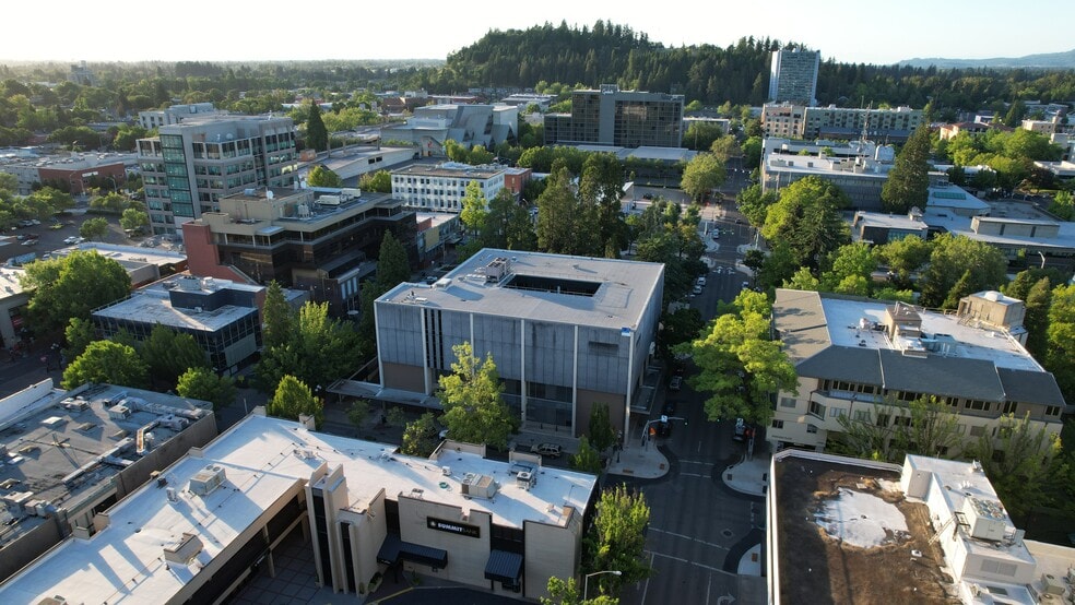 More Photos Of 99 E Broadway, Eugene Office For Sale