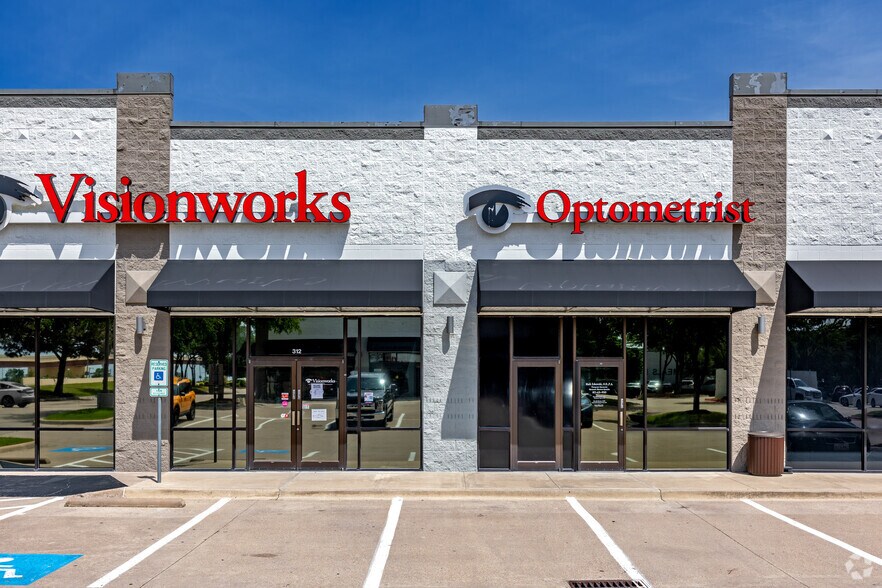 More Photos Of 1217-1270 State Highway 114, Grapevine Unknown For Lease