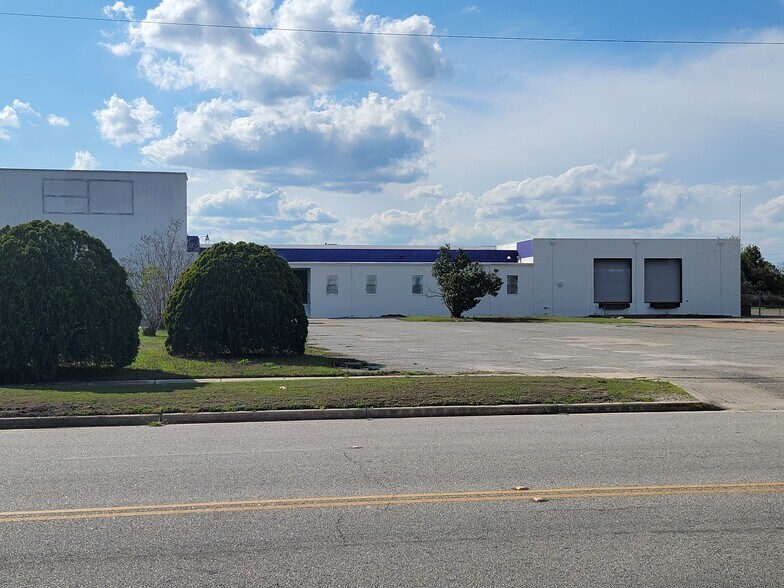 More Photos Of 600 Haines Ave, Waycross Manufacturing For Lease
