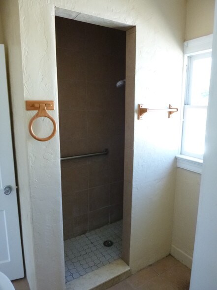 More Photos Of 429 N Ridgewood Ave, Daytona Beach Office For Sale