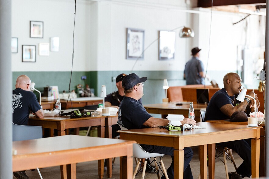 More Photos Of 2760 Broad St, Austell Loft Creative Space For Lease