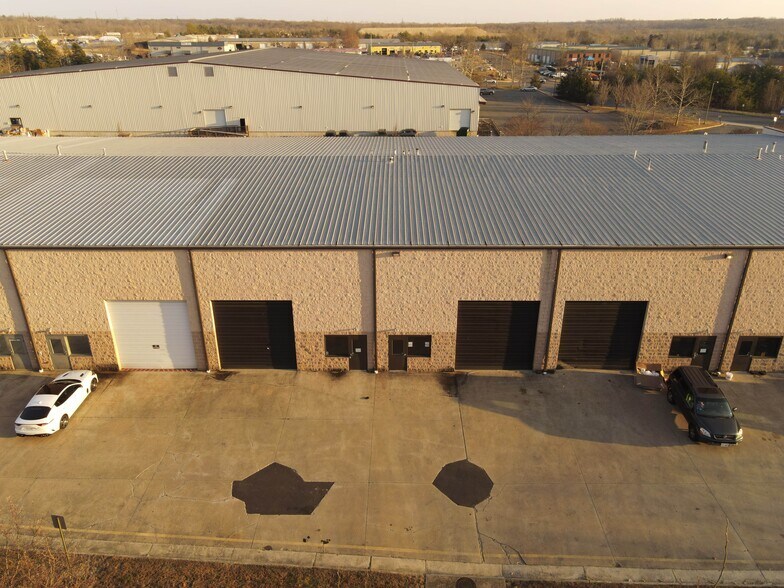 More Photos Of 30 Blackjack Rd, Fredericksburg Warehouse For Lease