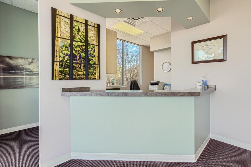 More Photos Of 8202 N Loop 1604 W, San Antonio General Retail For Sale