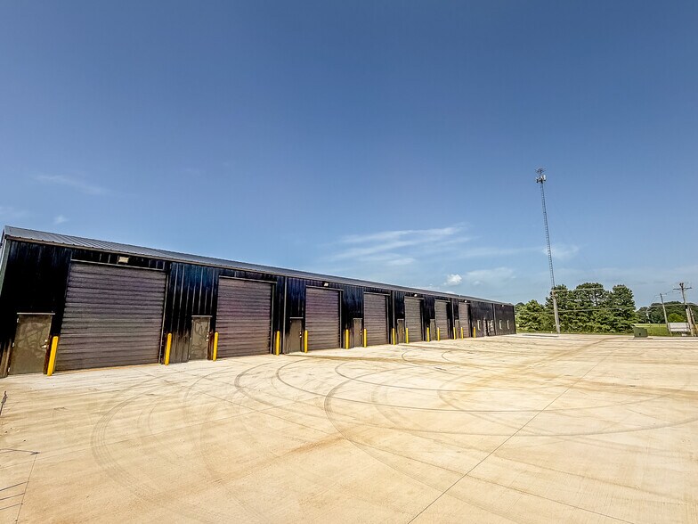More Photos Of 1648 FM 450, Hallsville Office For Lease