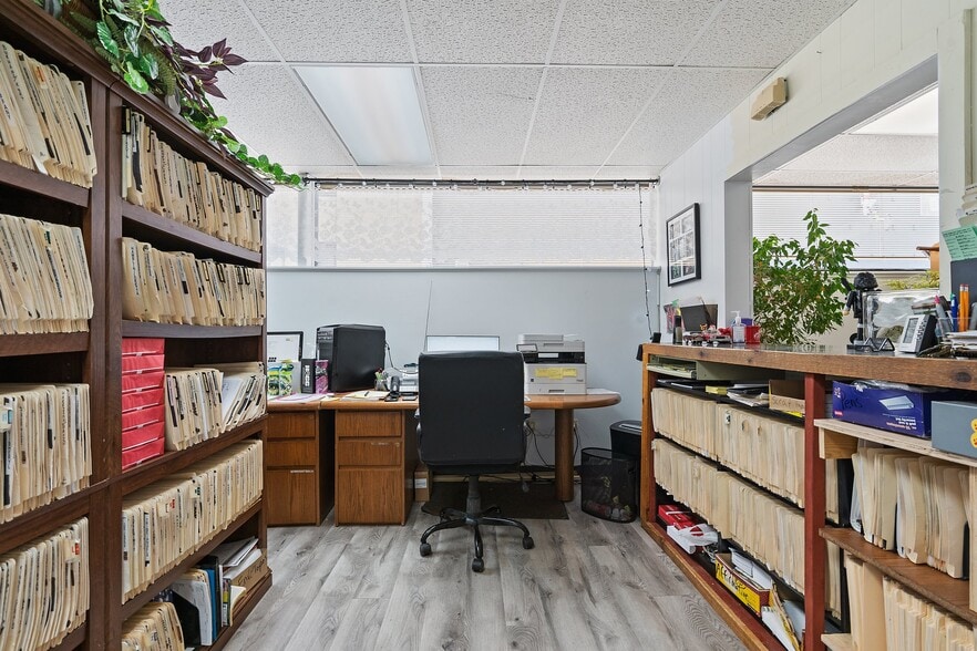 More Photos Of 211 Maple St, Big Rapids Office Residential For Lease