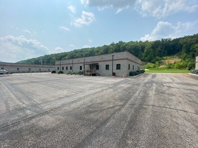 More Photos Of 5000 Elk River Rd S, Elkview Unknown For Lease