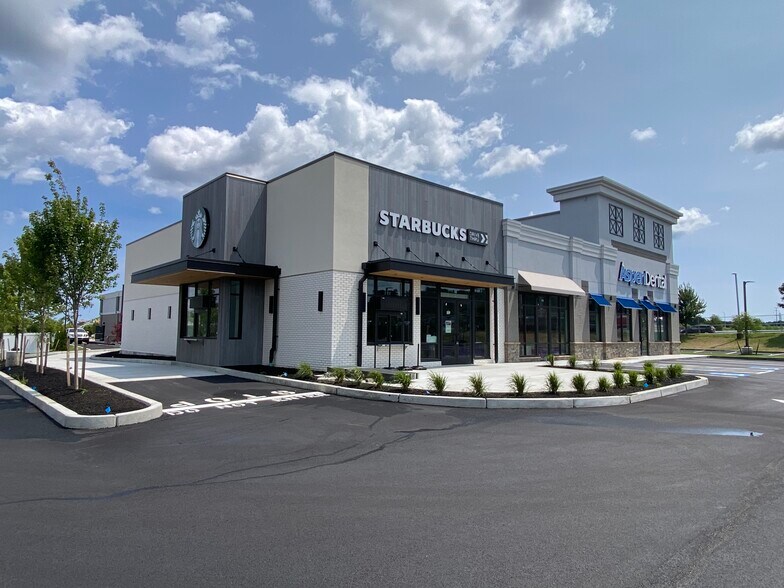 More Photos Of Post Rd, North Kingstown Unknown For Lease