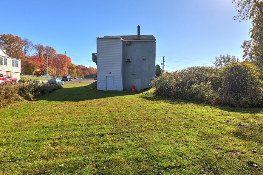 More Photos Of 399 Wolcott Rd, Wolcott Restaurant For Sale