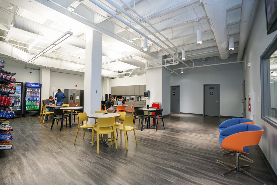 More Photos Of 325 Market St, Chattanooga Medical For Lease