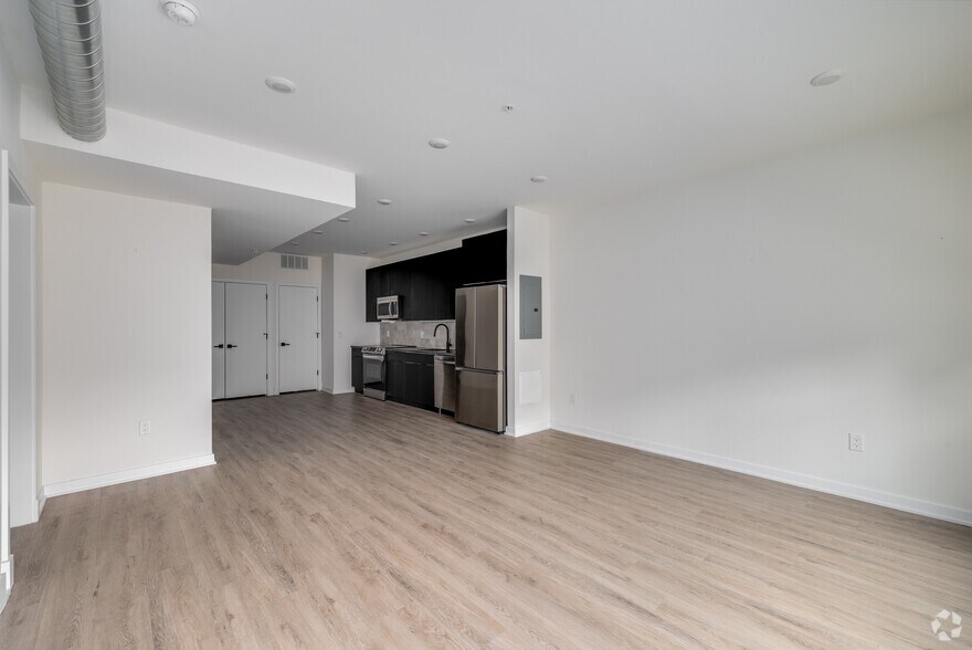 More Photos Of 500 N 13th St, Philadelphia Multifamily For Sale