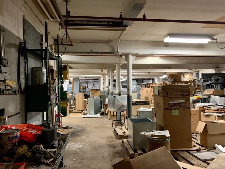 More Photos Of 240 Chestnut St, Liberty Warehouse For Lease