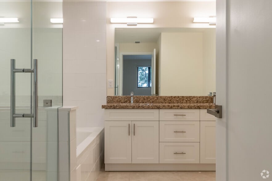 More Photos Of 1091 Galiano St, Coral Gables Apartments For Sale