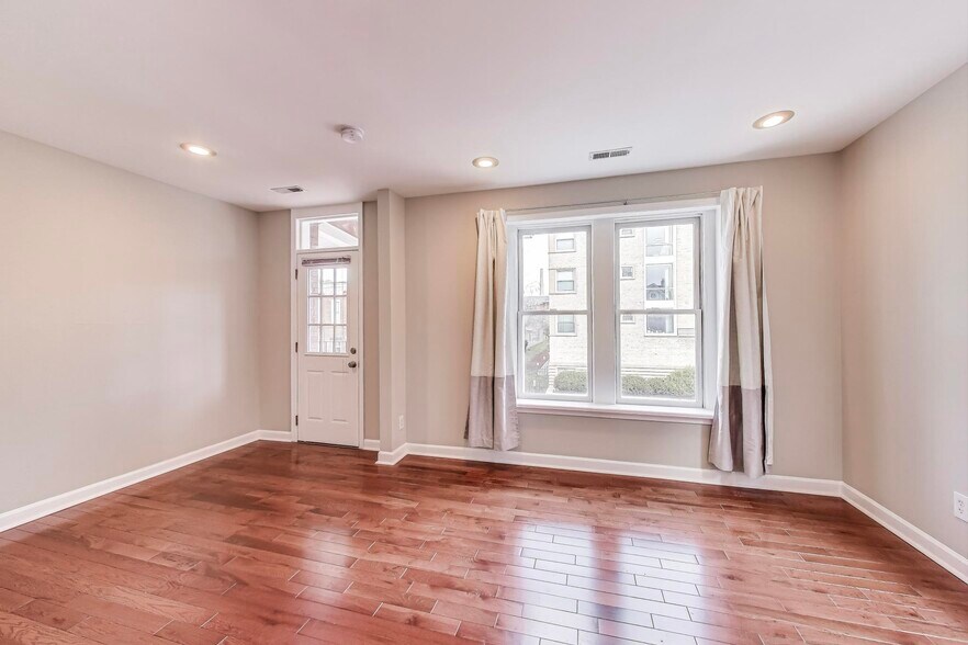 More Photos Of 212 Elm St NW, Washington Apartments For Sale