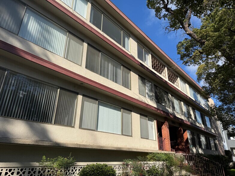 More Photos Of 195 S Wilson Ave, Pasadena Apartments For Sale