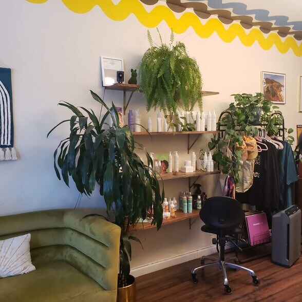 More Photos Of 3600-3606 Grand Ave, Oakland Storefront Retail Residential For Lease