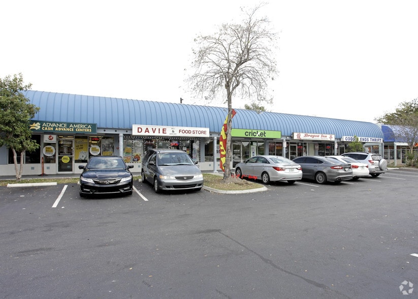 More Photos Of 3255-3267 Davie Blvd, Fort Lauderdale Freestanding For Lease