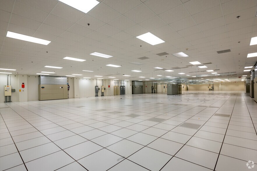 Photo of 1st Floor Ste Data Center