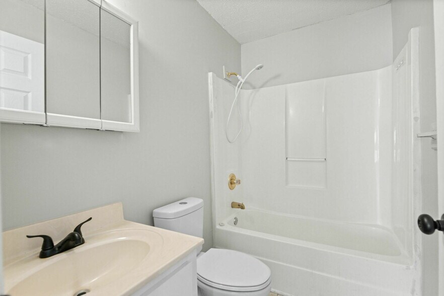 More Photos Of 150 Ellis St, Vonore Apartments For Sale
