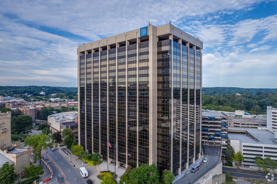 More Photos Of 44 S Broadway, White Plains Coworking Space