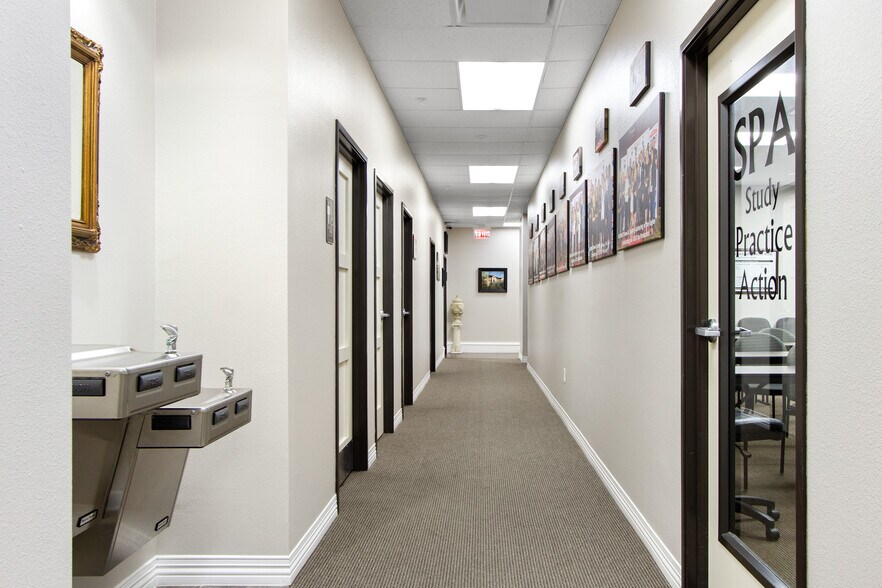 More Photos Of 301 S Watters Rd, Allen Office For Lease