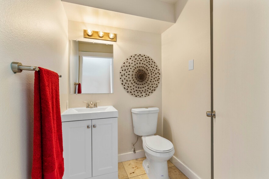 More Photos Of 410 Franklin St SE, Olympia Apartments For Sale