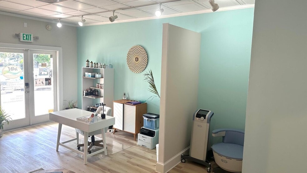 More Photos Of 1075 Duval St, Key West Apartments For Lease