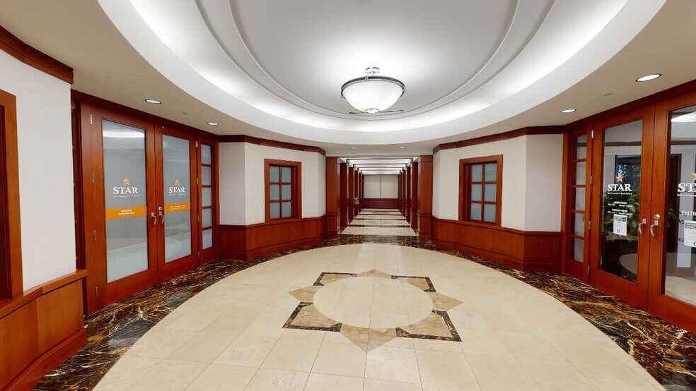More Photos Of 3610 River Crossing Pky, Indianapolis Office For Lease