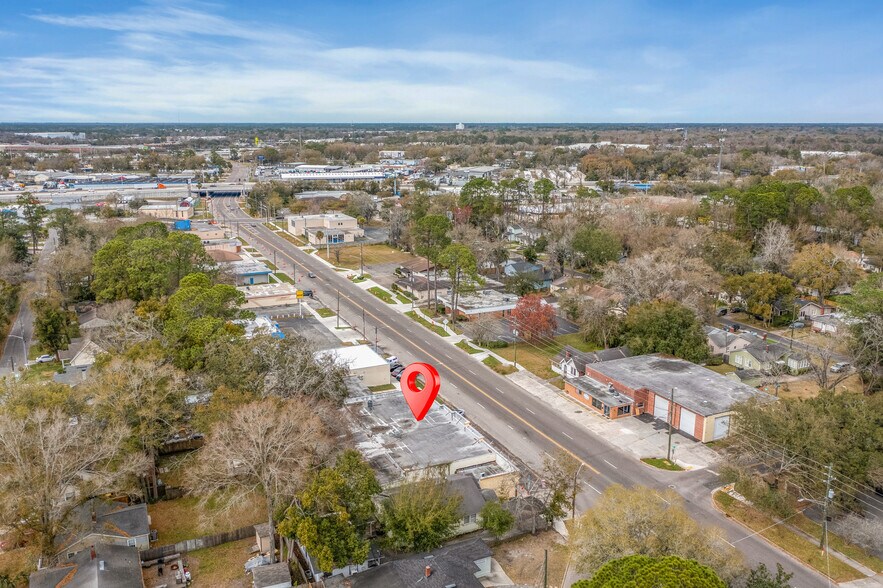 More Photos Of 598-608 Edgewood Ave S, Jacksonville Freestanding For Lease