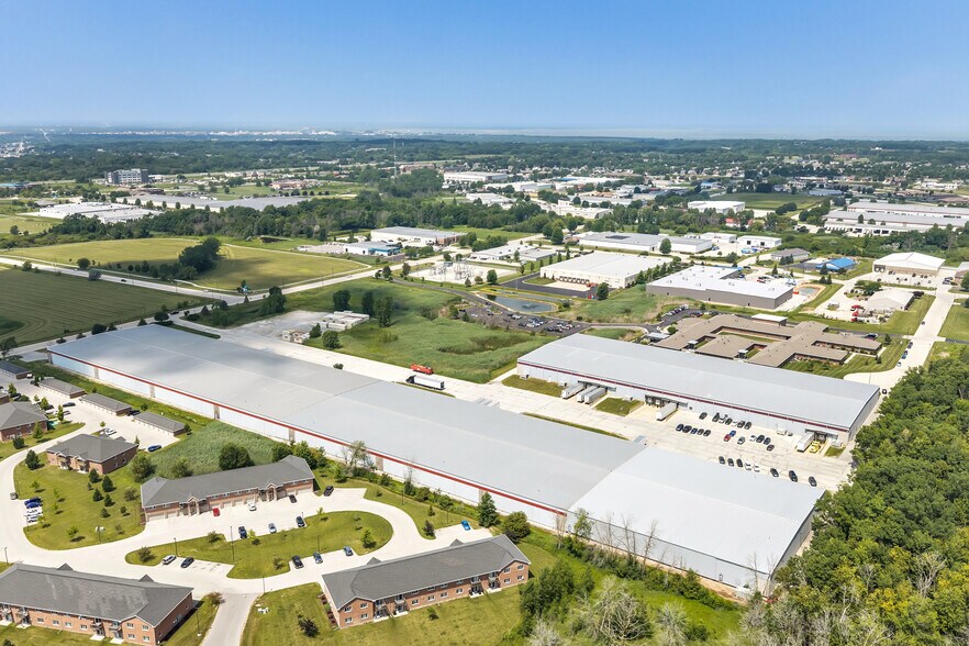 More Photos Of 1401-1441 Ontario Rd, Green Bay Warehouse For Lease