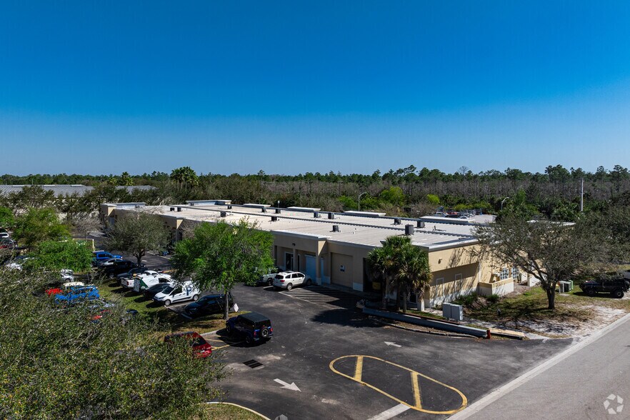 More Photos Of 3888 Mannix Dr, Naples Light Manufacturing For Lease