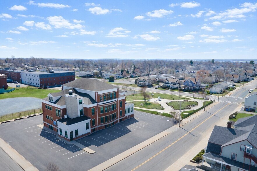 More Photos Of 1151 Robeson St, Fall River Medical For Sale