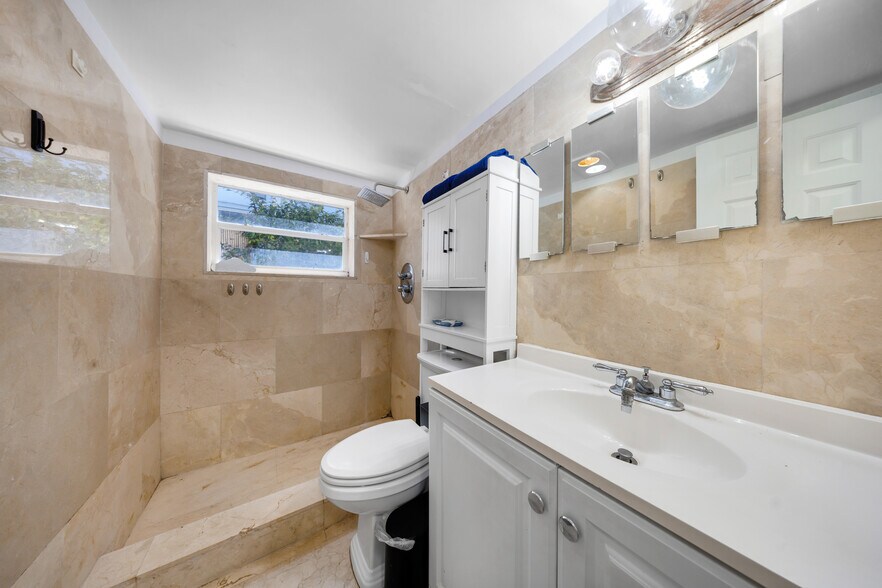 More Photos Of 759 Meridian Ave, Miami Beach Apartments For Sale