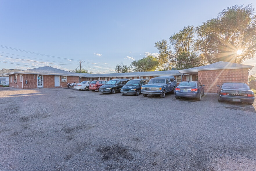 More Photos Of 2801 Lake Ave, Pueblo Hotel For Sale