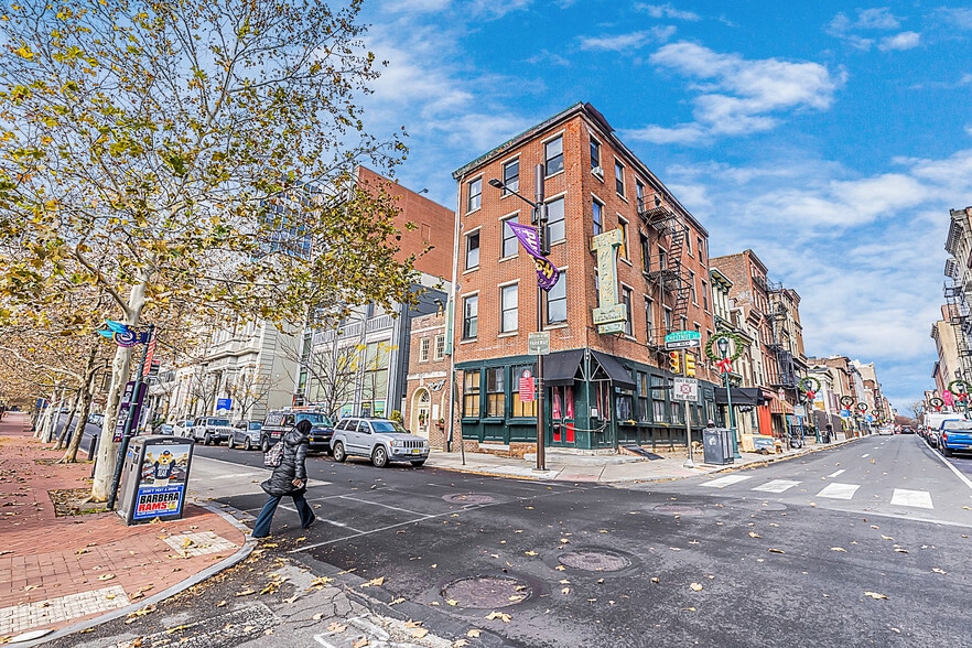 More Photos Of 303 Chestnut St, Philadelphia Office Residential For Sale