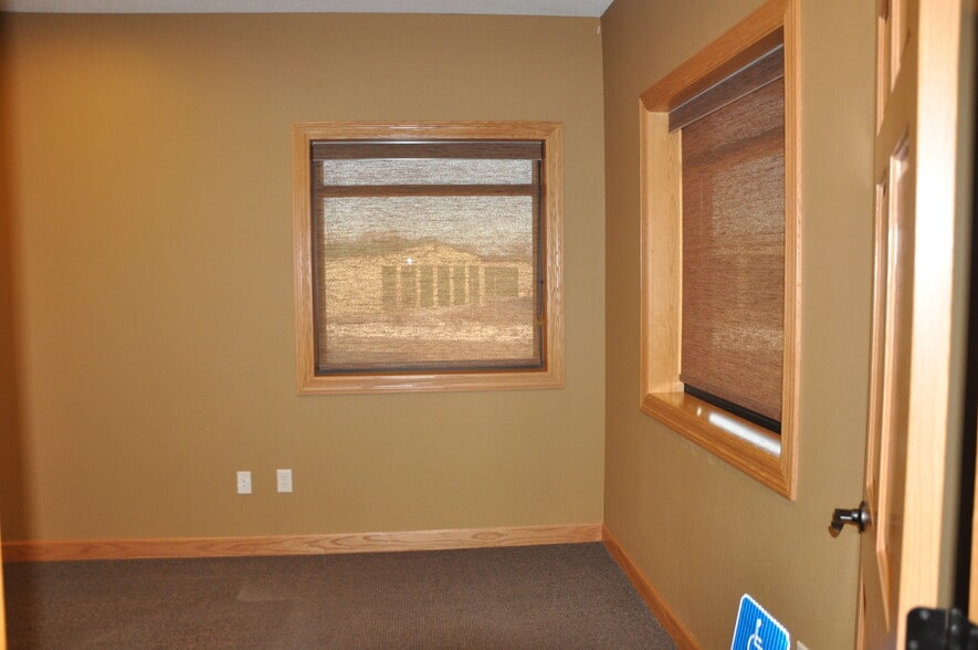 More Photos Of 23823-23865 67th Ave, Saint Cloud Light Distribution For Sale