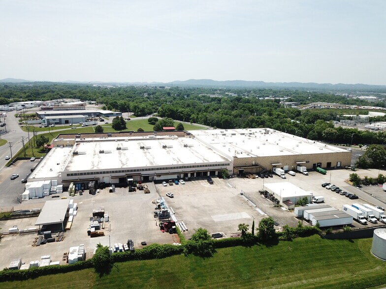 More Photos Of 191-195 Polk Ave, Nashville Distribution For Sale