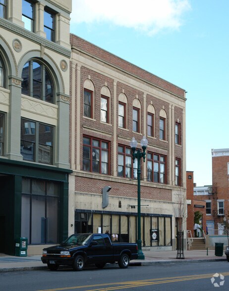 More Photos Of 433 State St, Schenectady Office For Lease