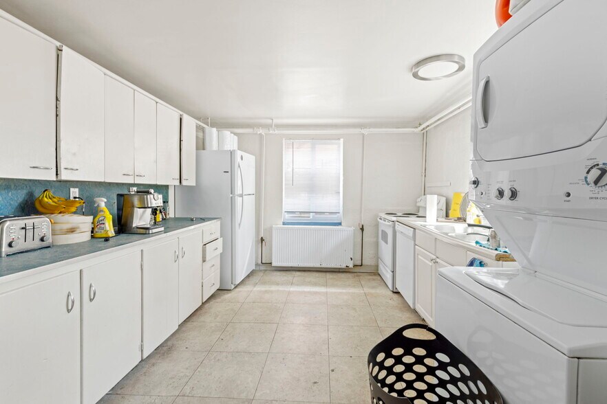 More Photos Of 735 17th St, Boulder Apartments For Sale